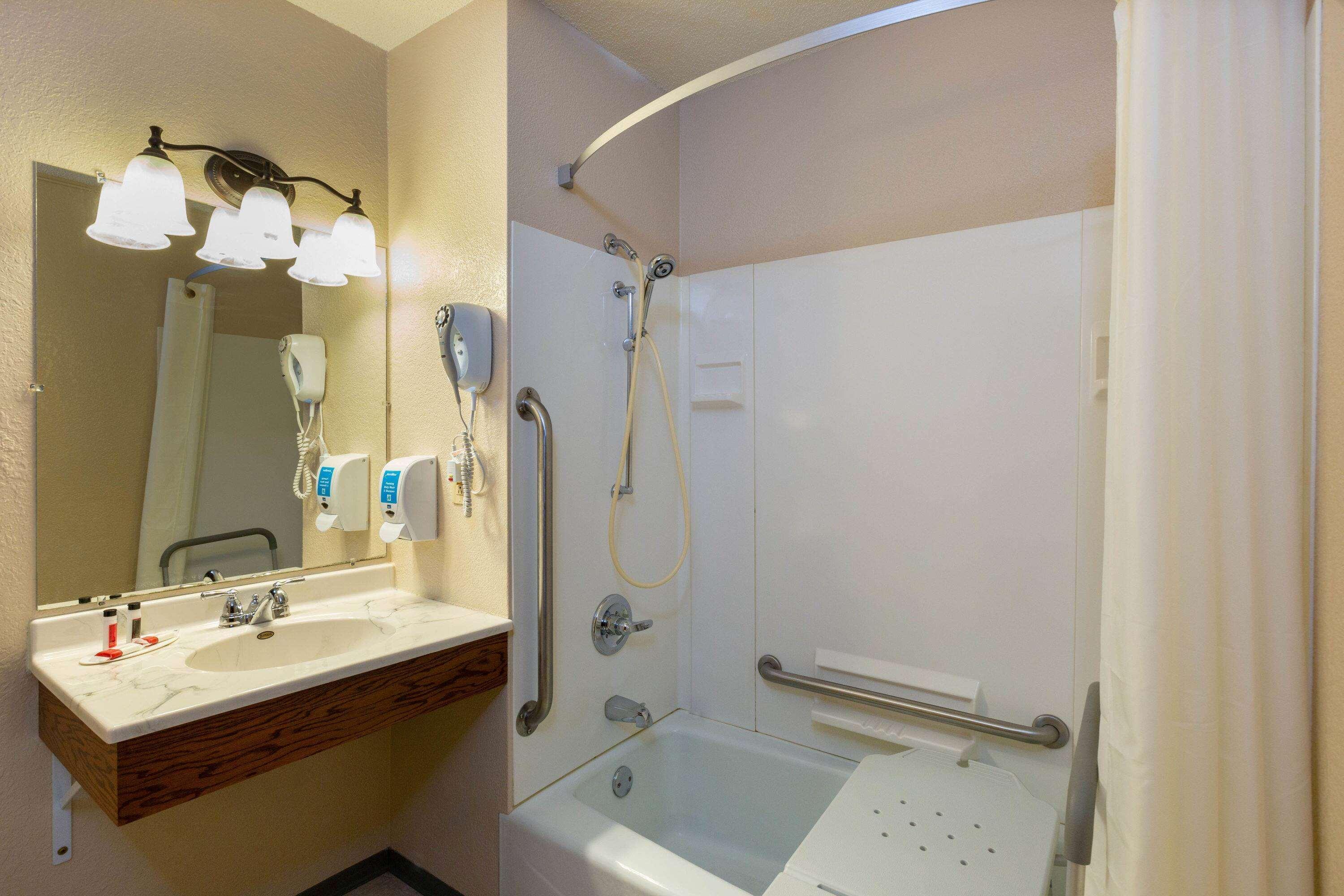 Super 8 By Wyndham Bemidji Mn Hotel Luaran gambar